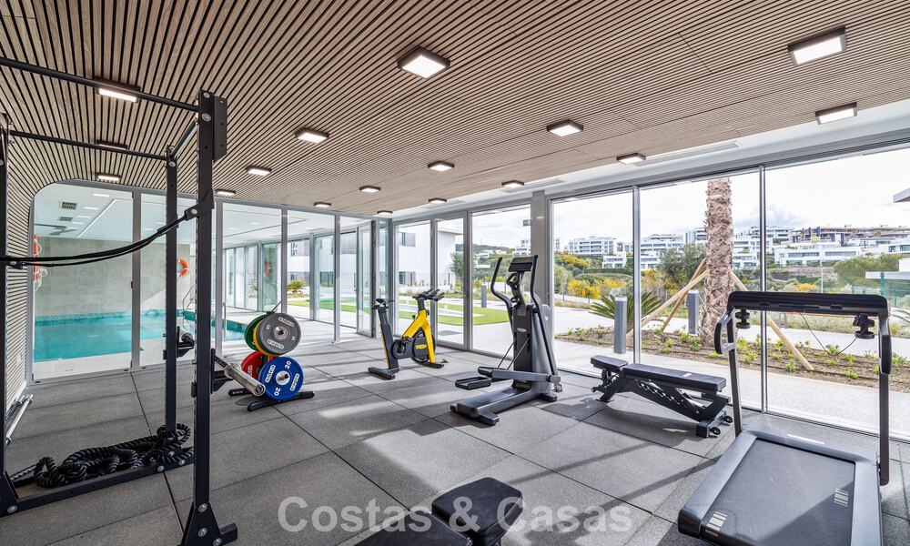 Penthouse duplex de luxe neuf avec piscine privée et vue sur la mer à vendre sur le golf à Marbella Est 806348