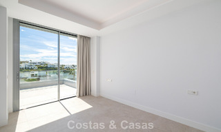 Penthouse duplex de luxe neuf avec piscine privée et vue sur la mer à vendre sur le golf à Marbella Est 806375 