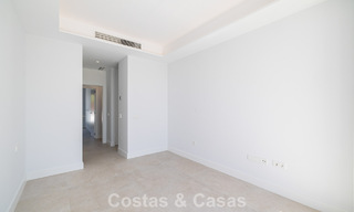 Penthouse duplex de luxe neuf avec piscine privée et vue sur la mer à vendre sur le golf à Marbella Est 806376 