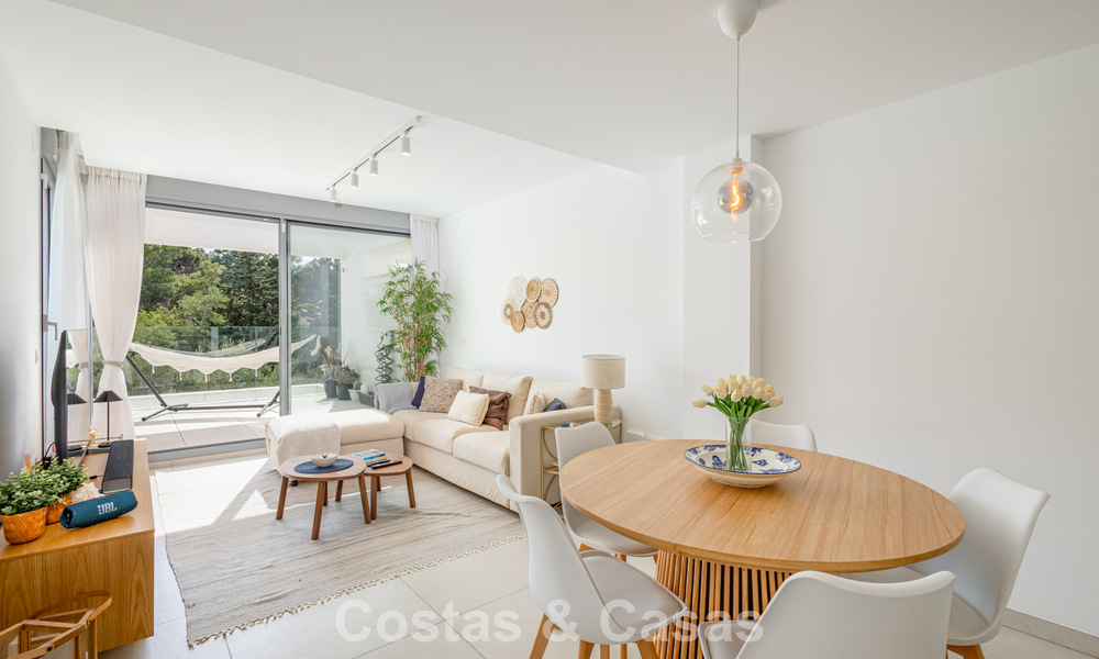 Penthouse moderne avec vaste solarium à vendre à deux pas de la plage à Elviria, Marbella Est 806399