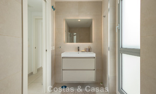 Penthouse moderne avec vaste solarium à vendre à deux pas de la plage à Elviria, Marbella Est 806416 