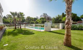 Penthouse moderne avec vaste solarium à vendre à deux pas de la plage à Elviria, Marbella Est 806417 