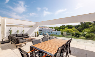 Penthouse moderne avec vaste solarium à vendre à deux pas de la plage à Elviria, Marbella Est 806421 