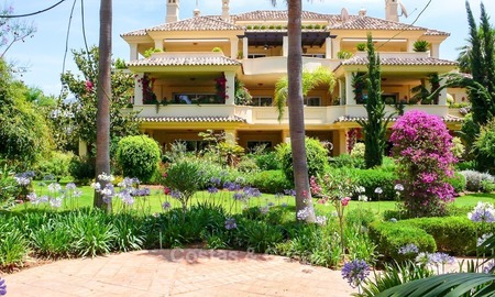 Appartements et penthouses de luxe à vendre dans un complexe de golf exclusif à Nueva-Andalucia, Marbella 2309