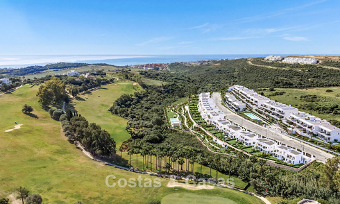 Villas jumelées neuves dans un environnement golfique à Estepona 806424