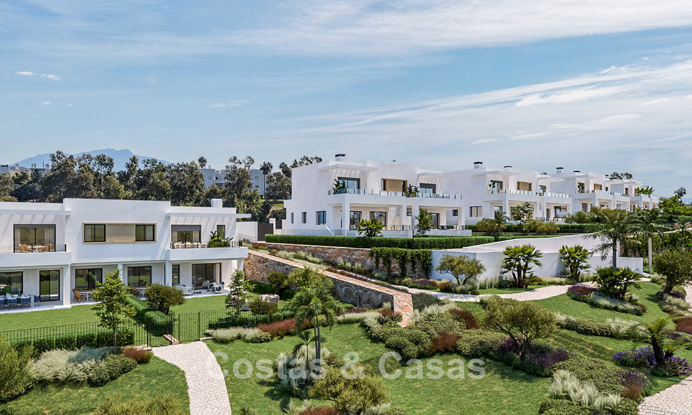 Villas jumelées neuves dans un environnement golfique à Estepona 806428