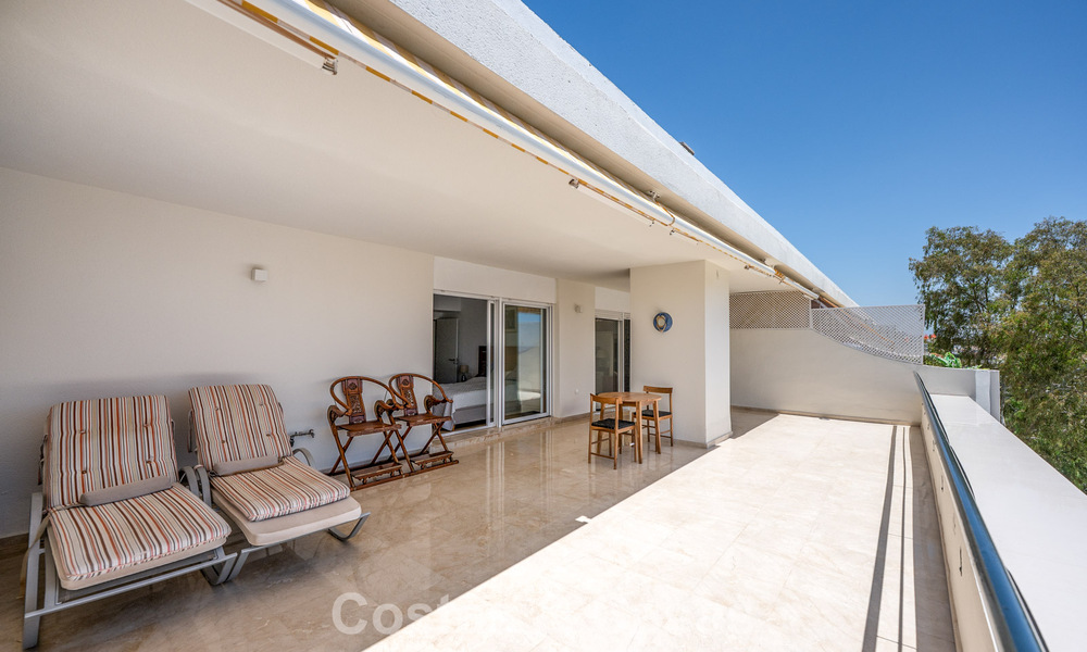 Penthouse à vendre en première ligne de golf, à proximité de toutes les commodités à Guadalmina Alta et San Pedro, Marbella 806447