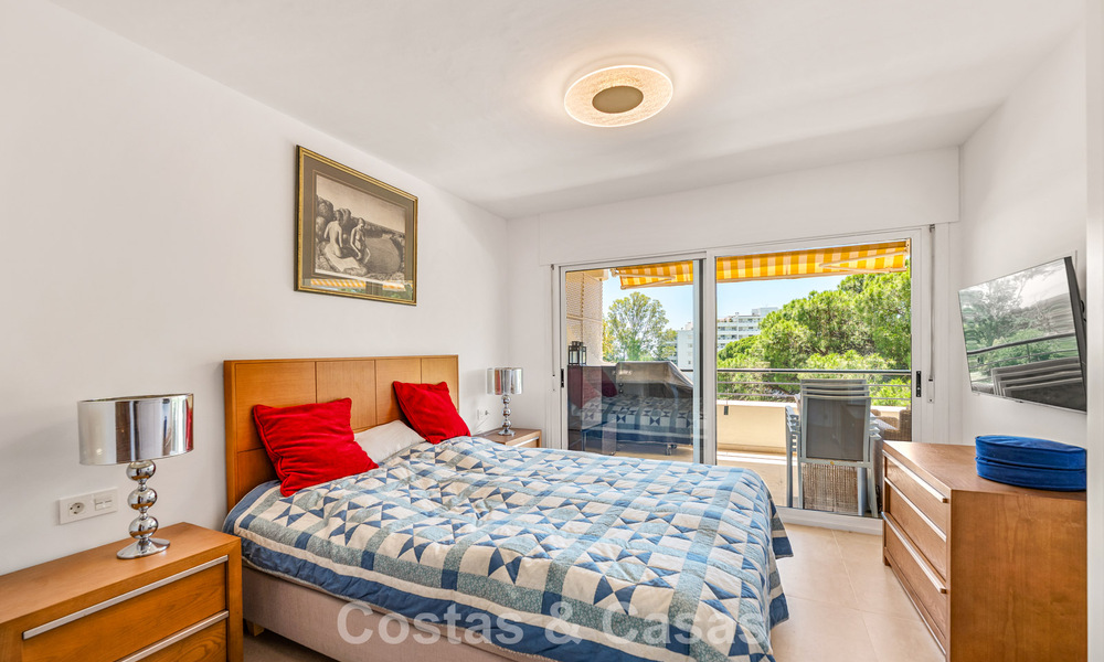 Penthouse à vendre en première ligne de golf, à proximité de toutes les commodités à Guadalmina Alta et San Pedro, Marbella 806450