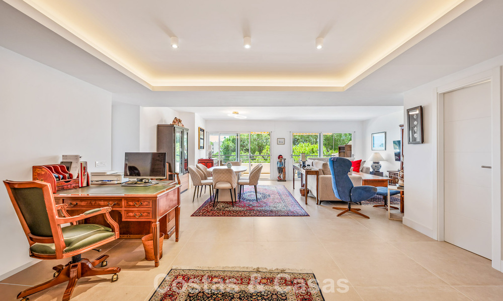 Penthouse à vendre en première ligne de golf, à proximité de toutes les commodités à Guadalmina Alta et San Pedro, Marbella 806456