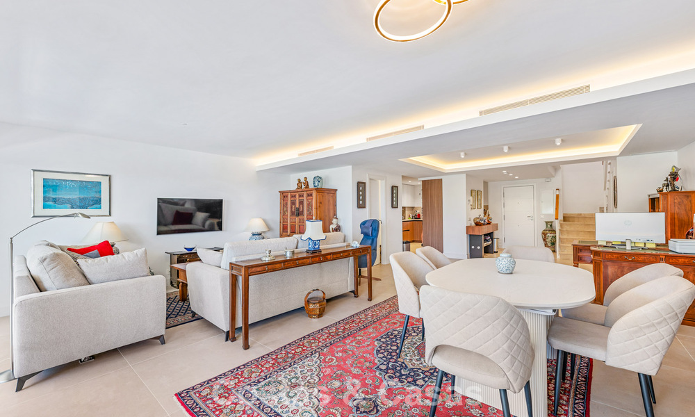 Penthouse à vendre en première ligne de golf, à proximité de toutes les commodités à Guadalmina Alta et San Pedro, Marbella 806463