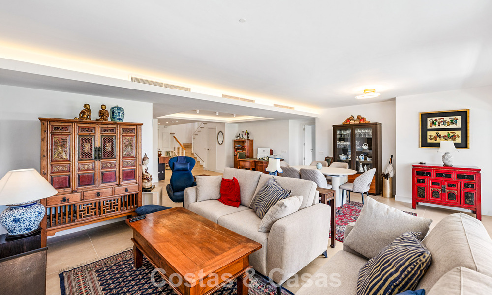 Penthouse à vendre en première ligne de golf, à proximité de toutes les commodités à Guadalmina Alta et San Pedro, Marbella 806465