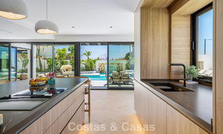 Villa familiale moderne neuve avec piscine à vendre sur la New Golden Mile, entre Marbella et Estepona 806608 