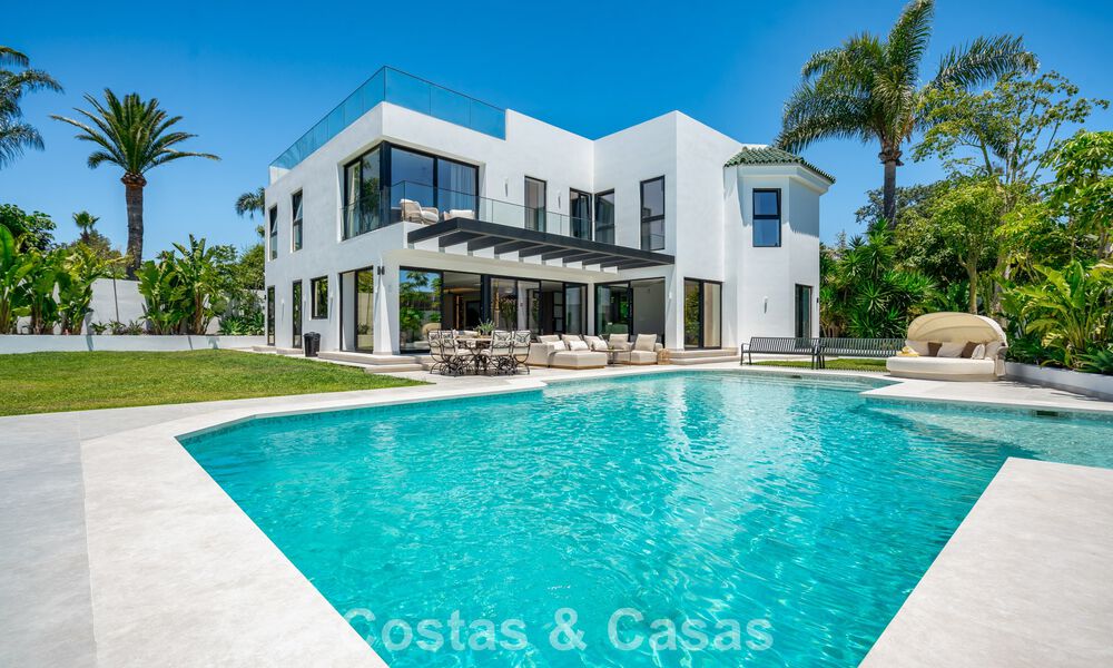 Villa familiale moderne neuve avec piscine à vendre sur la New Golden Mile, entre Marbella et Estepona 806610
