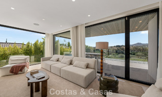 Villa contemporaine de 5 chambres en première ligne de golf à Nueva Andalucía, Marbella 806753 