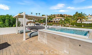 Villa contemporaine de 5 chambres en première ligne de golf à Nueva Andalucía, Marbella 806795 
