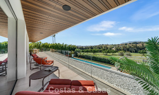 Villa contemporaine de 5 chambres en première ligne de golf à Nueva Andalucía, Marbella 806813 