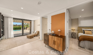 Villa contemporaine de 5 chambres en première ligne de golf à Nueva Andalucía, Marbella 806815 