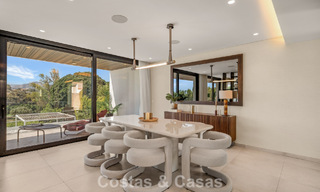 Villa contemporaine de 5 chambres en première ligne de golf à Nueva Andalucía, Marbella 806823 