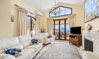 Penthouse d’angle baigné de lumière avec vue à 360° dans le resort de golf Los Arqueros, Marbella - Benahavís 806845 