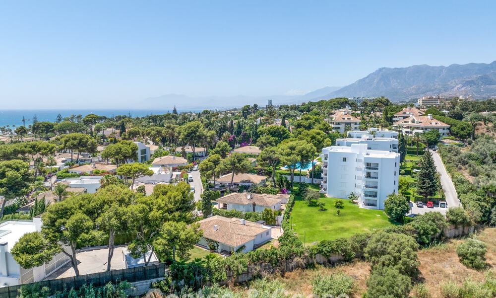 Penthouse de luxe contemporain, entièrement rénové et prêt à vivre, à quelques pas de la plage à Los Monteros, Marbella Est 806555