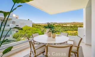 Penthouse de luxe contemporain, entièrement rénové et prêt à vivre, à quelques pas de la plage à Los Monteros, Marbella Est 806558 