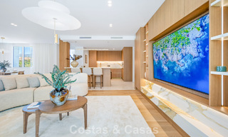 Penthouse de luxe contemporain, entièrement rénové et prêt à vivre, à quelques pas de la plage à Los Monteros, Marbella Est 806566 