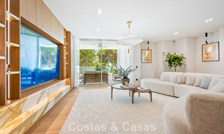 Penthouse de luxe contemporain, entièrement rénové et prêt à vivre, à quelques pas de la plage à Los Monteros, Marbella Est 806568 