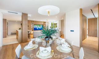 Penthouse de luxe contemporain, entièrement rénové et prêt à vivre, à quelques pas de la plage à Los Monteros, Marbella Est 806573 