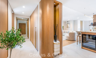 Penthouse de luxe contemporain, entièrement rénové et prêt à vivre, à quelques pas de la plage à Los Monteros, Marbella Est 806577 