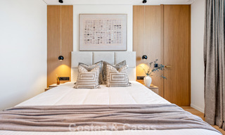 Penthouse de luxe contemporain, entièrement rénové et prêt à vivre, à quelques pas de la plage à Los Monteros, Marbella Est 806586 
