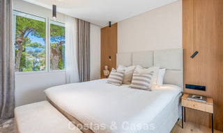 Penthouse de luxe contemporain, entièrement rénové et prêt à vivre, à quelques pas de la plage à Los Monteros, Marbella Est 806592 