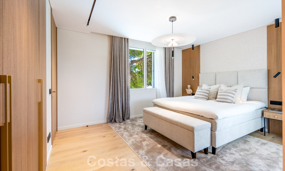Penthouse de luxe contemporain, entièrement rénové et prêt à vivre, à quelques pas de la plage à Los Monteros, Marbella Est 806593