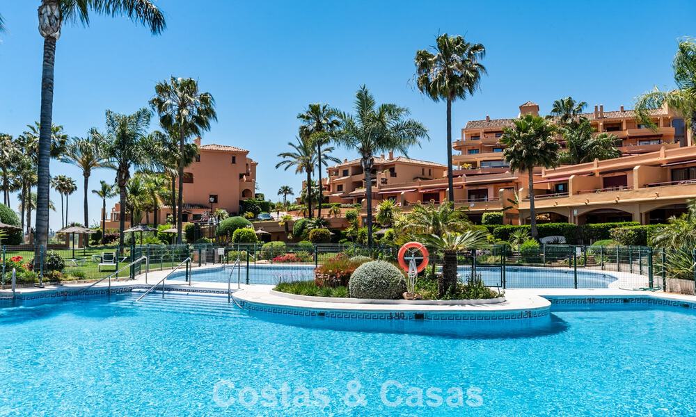 Appartements avec vue sur la mer à vendre à Riviera Andaluza, à quelques pas du centre d’Estepona 806475