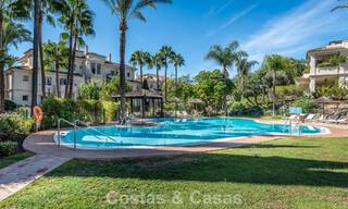 Penthouse duplex de luxe avec grandes terrasses à vendre au cœur de la Vallée du Golf de Nueva Andalucía, Marbella 807025 