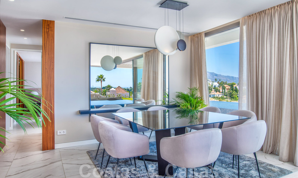 Spacieux appartement avec jardin et piscine privée à vendre dans un complexe résidentiel sécurisé à Benahavís – Marbella 806710