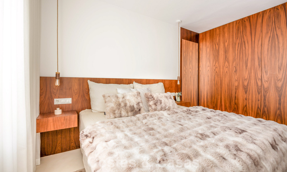 Appartement élégant rénové avec vue panoramique à vendre à Nueva Andalucía, Marbella 807097