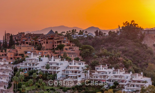 Appartement élégant rénové avec vue panoramique à vendre à Nueva Andalucía, Marbella 807108 