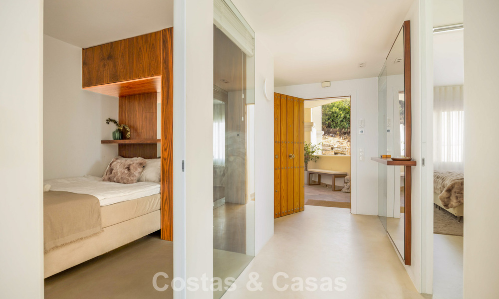 Appartement élégant rénové avec vue panoramique à vendre à Nueva Andalucía, Marbella 807117