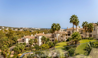 Appartement élégant rénové avec vue panoramique à vendre à Nueva Andalucía, Marbella 807132 
