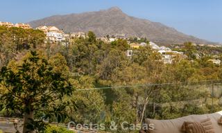 Appartement élégant rénové avec vue panoramique à vendre à Nueva Andalucía, Marbella 807135 