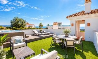 Penthouse duplex contemporain à vendre dans un complexe résidentiel de style méditerranéenà El Paraiso, Marbella - Benahavís 807304 