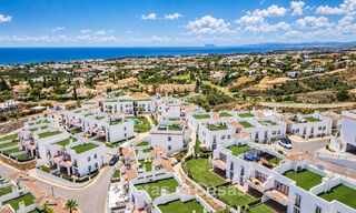 Penthouse duplex contemporain à vendre dans un complexe résidentiel de style méditerranéenà El Paraiso, Marbella - Benahavís 807307 