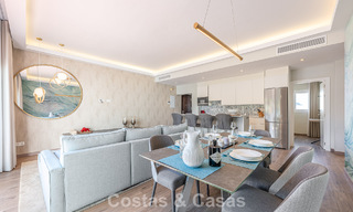 Penthouse duplex contemporain à vendre dans un complexe résidentiel de style méditerranéenà El Paraiso, Marbella - Benahavís 807333 