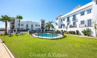 Penthouse duplex contemporain à vendre dans un complexe résidentiel de style méditerranéenà El Paraiso, Marbella - Benahavís 807360 