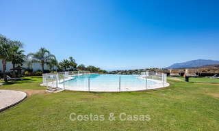 Penthouse duplex contemporain à vendre dans un complexe résidentiel de style méditerranéenà El Paraiso, Marbella - Benahavís 807368 