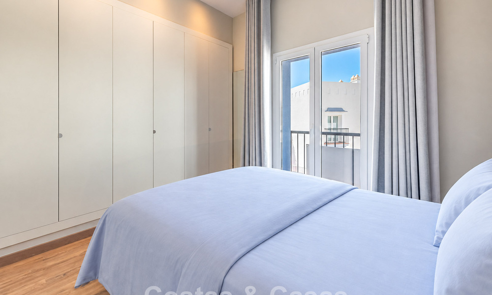 Penthouse duplex contemporain à vendre dans un complexe résidentiel de style méditerranéenà El Paraiso, Marbella - Benahavís 807375