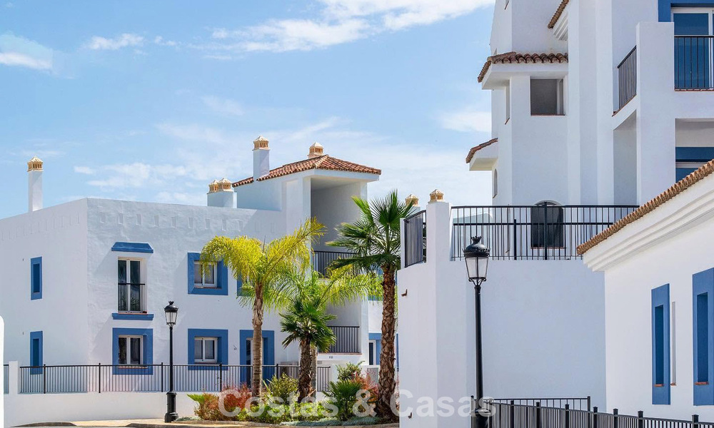 Penthouse duplex contemporain à vendre dans un complexe résidentiel de style méditerranéenà El Paraiso, Marbella - Benahavís 807377