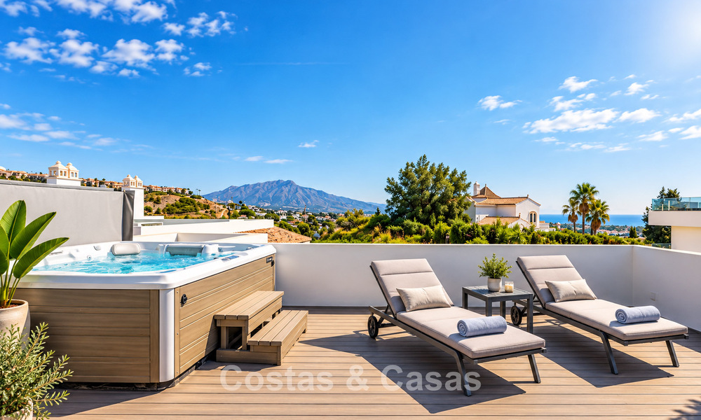 Penthouse duplex contemporain à vendre dans un complexe résidentiel de style méditerranéenà El Paraiso, Marbella - Benahavís 807380