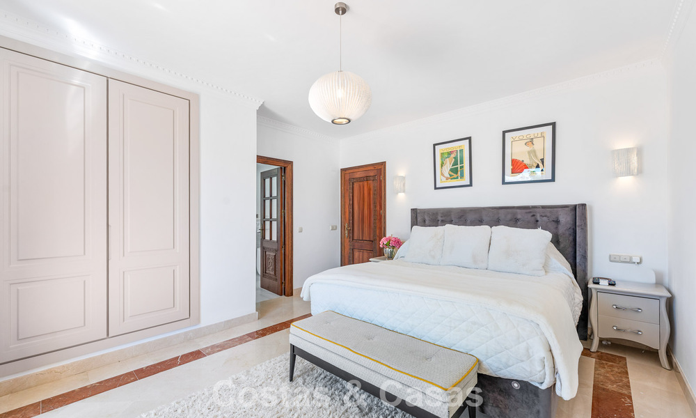 Spacieuse villa familiale méditerranéenne à vendre sur le New Golden Mile entre Marbella et Estepona 807247