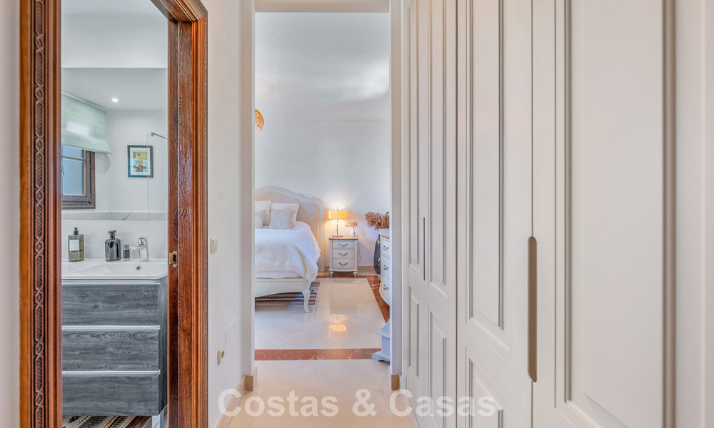 Spacieuse villa familiale méditerranéenne à vendre sur le New Golden Mile entre Marbella et Estepona 807257